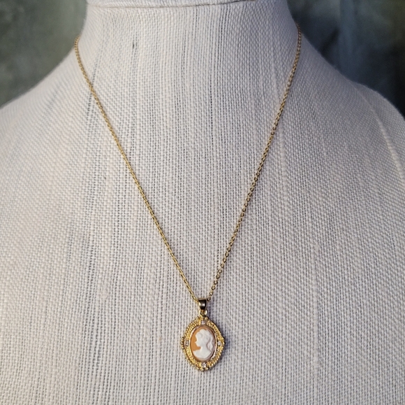 Avon Jewelry - Vintage Avon Cameo Necklace